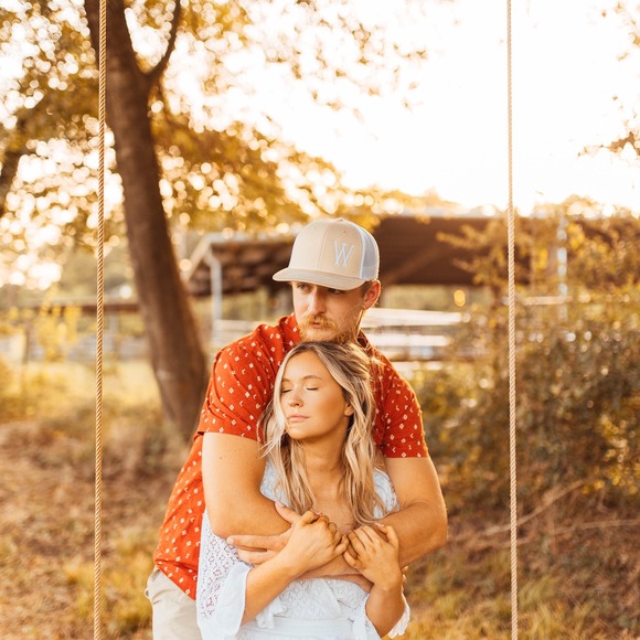 Meet your Posher, Shelby - Picture 1 of 1